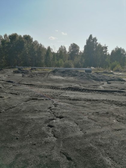 Мунайский разрез, с. Сузоп, Алтайский край — Прожекторные мачты ВМО