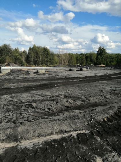 Мунайский разрез, с. Сузоп, Алтайский край — Прожекторные мачты ВМО